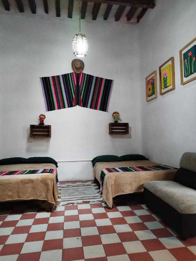 Lele Panchito Y Lavanda Juntos En El Centro Querétaro Dış mekan fotoğraf